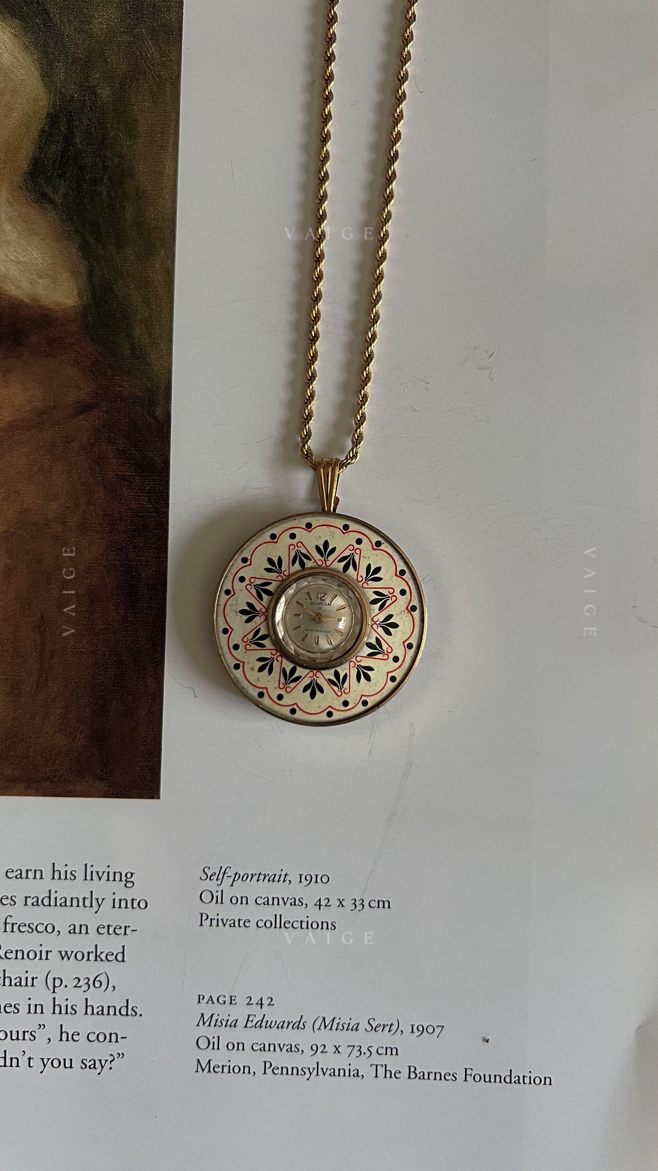 Vintage clinton 17 floral pocket watch necklace